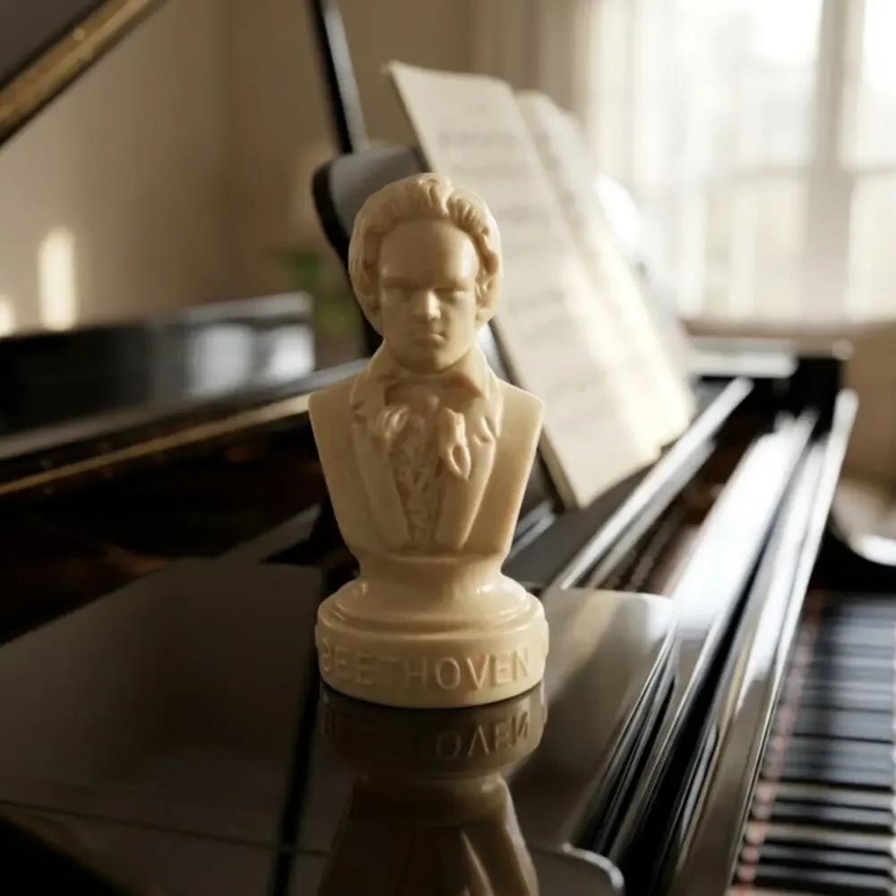 Vintage Halbe Beethoven Plastic Bust | 4.5